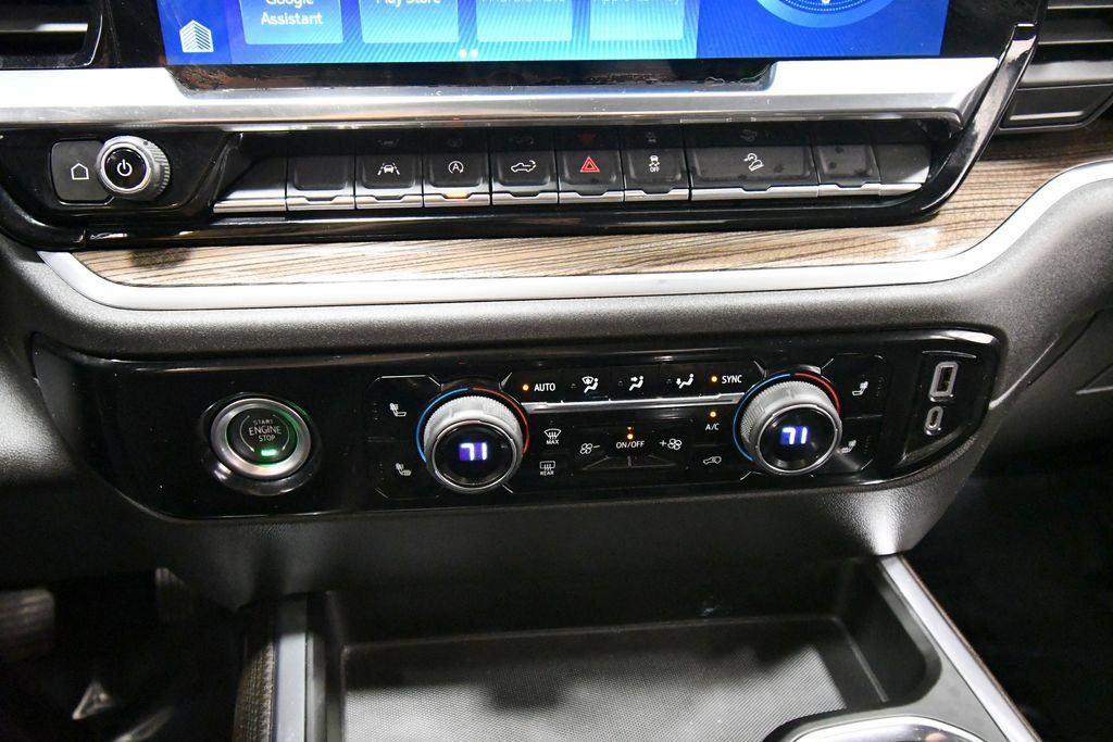 Used 2022 Chevrolet Silverado 1500 RST w/ Z71 Off-Road Package AWD/4WD image 25