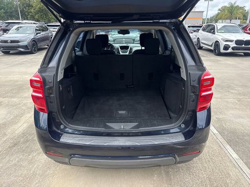 Used 2017 Chevrolet Equinox LS FWD image 31