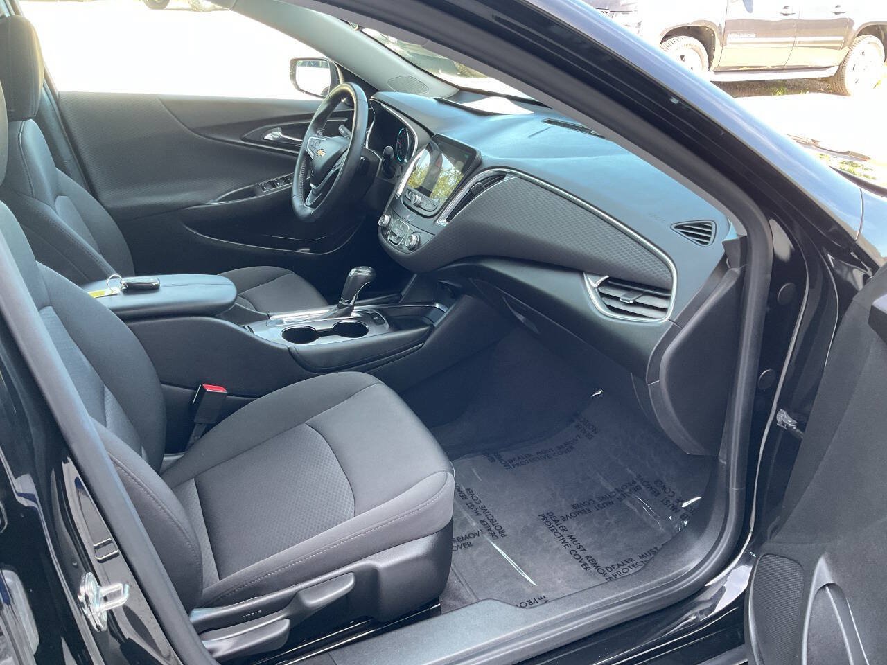 Used 2018 Chevrolet Malibu LT FWD image 41