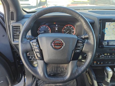 Used 2022 Nissan Frontier PRO-4X w/ Pro-4X Premium Package image 14