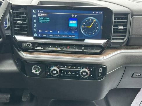 Certified 2022 Chevrolet Silverado 1500 RST image 13