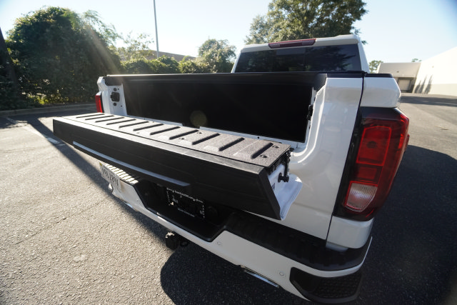 Used 2025 GMC Sierra 1500 Elevation w/ Preferred Package AWD/4WD image 11