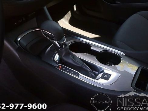 Used 2023 Chevrolet Malibu LT FWD image 20