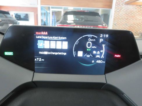 Used 2025 Toyota Prius LE image 30