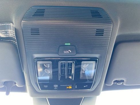 New 2026 Volkswagen Tiguan SE R-Line image 41