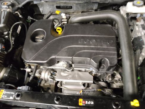 Used 2023 Chevrolet Equinox LS FWD image 30
