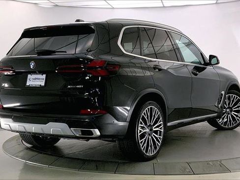 Used 2025 BMW X5 xDrive40i w/ Premium Package image 12