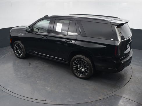 Certified 2025 Cadillac Escalade Sport Platinum w/ LPO, Floor Liner Package image 51