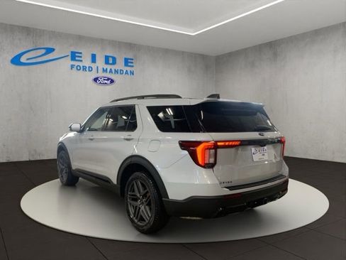 New 2026 Ford Explorer ST-Line AWD/4WD image 4