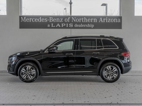 Certified 2026 Mercedes-Benz GLB 250 4MATIC image 2
