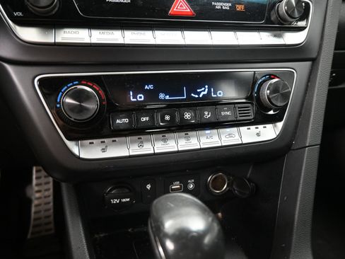 Used 2019 Hyundai Sonata Sport FWD image 30