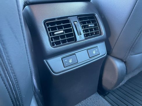 Used 2016 Subaru Legacy 3.6R Limited image 10