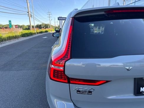 Certified 2025 Volvo XC60 B5 Plus AWD/4WD image 10