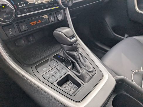 Used 2021 Toyota RAV4 XLE Premium AWD/4WD image 22
