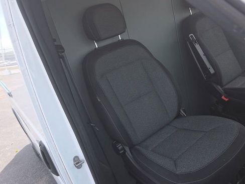 Used 2023 RAM ProMaster 2500 image 23