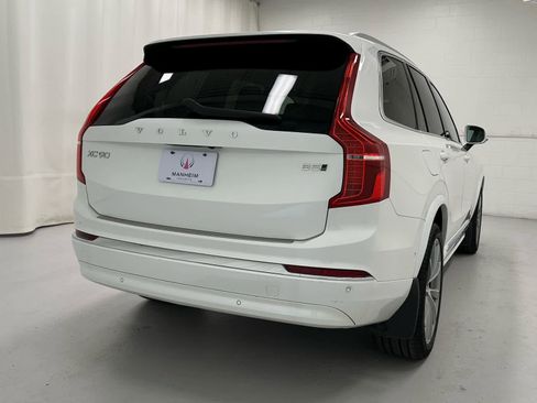 Used 2024 Volvo XC90 B5 Plus image 6