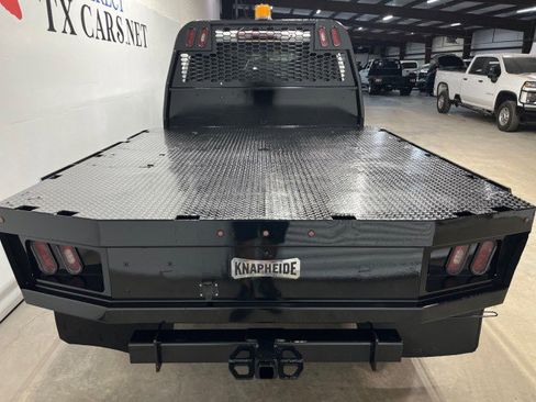 Used 2023 Chevrolet Silverado 3500 LT w/ Convenience Package image 9