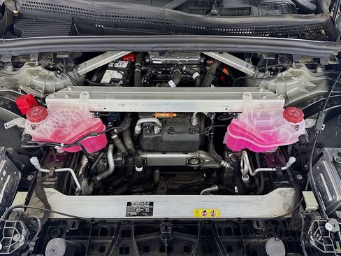 Used 2023 Mercedes-Benz EQS 580 4MATIC SUV image 38