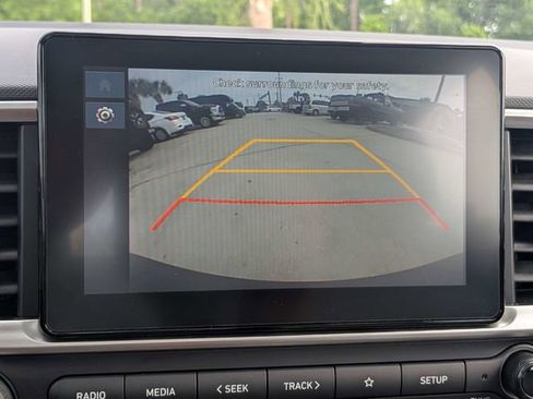 Used 2025 Hyundai Venue SEL FWD image 22