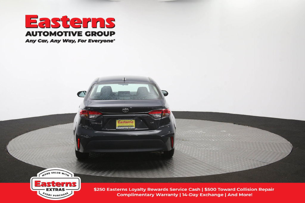 Used 2024 Toyota Corolla LE FWD image 39