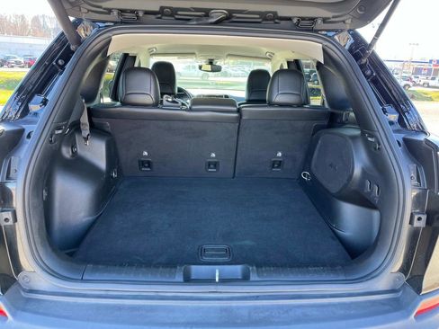 Used 2020 Jeep Cherokee Limited image 18