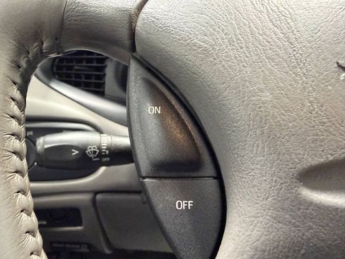 Used 1997 Ford Taurus SHO FWD image 19