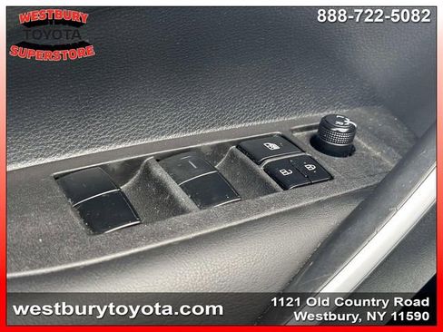 Used 2021 Toyota Corolla SE FWD image 20