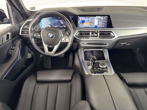Used 2022 BMW X5 xDrive40i w/ Premium Package AWD/4WD image 5