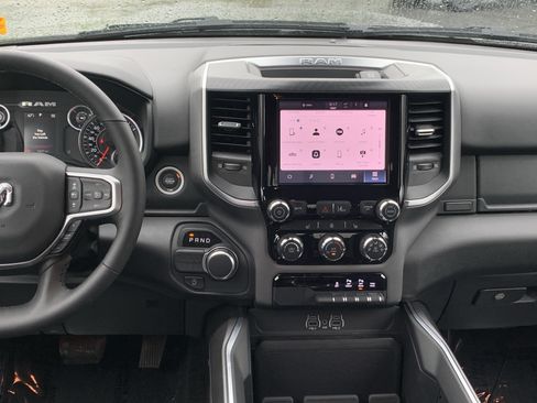 Certified 2025 RAM 1500 Big Horn RWD image 31