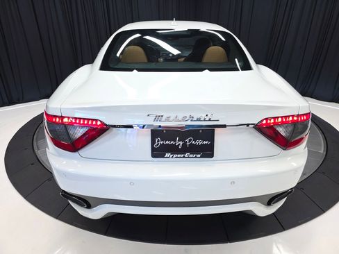 Used 2015 Maserati GranTurismo Sport RWD image 46