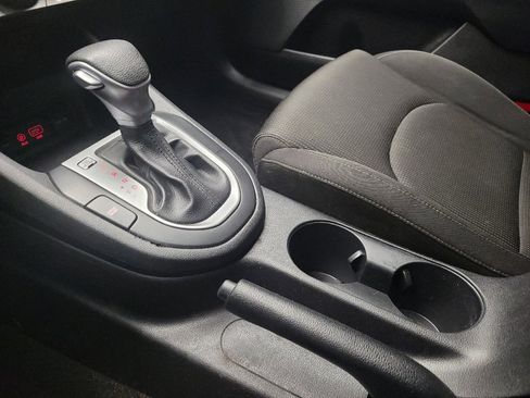 Used 2021 Kia Forte LXS FWD image 26