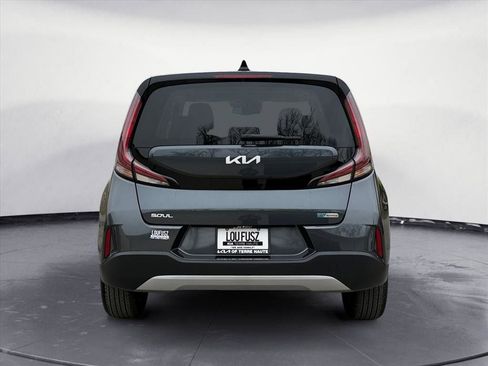 Used 2024 Kia Soul EX image 5