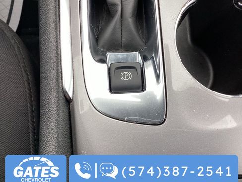 Used 2024 Chevrolet Malibu LT image 34