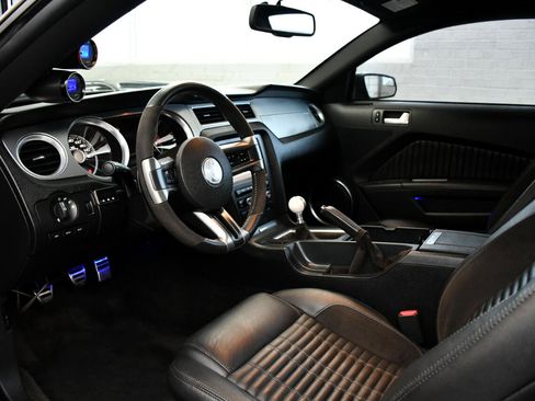 Used 2012 Ford Mustang Shelby GT500 w/ Electronics Pkg image 28