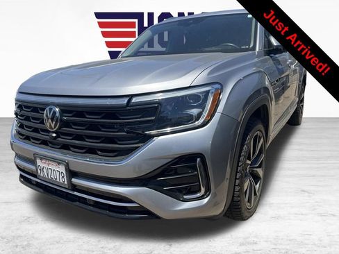 Used 2024 Volkswagen Atlas SEL Premium R-Line AWD/4WD image 2