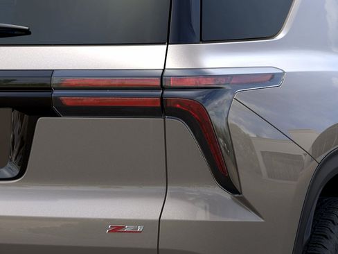 New 2027 Chevrolet Traverse Z71 w/ Driver Confidence Package AWD/4WD image 11