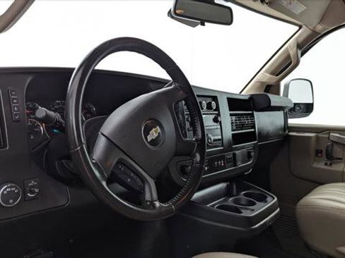 Used 2021 Chevrolet Express 3500 w/ Driver Convenience Package RWD image 21