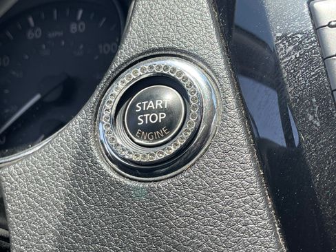Used 2022 Nissan Rogue Sport SV FWD image 27
