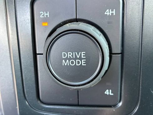 Used 2025 Ford F150 XLT w/ Equipment Group 301A Standard AWD/4WD image 9
