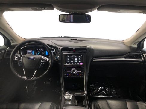 Used 2018 Ford Fusion Energi Titanium FWD image 23