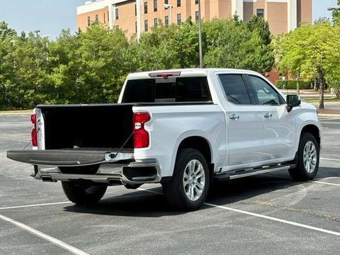 Used 2023 Chevrolet Silverado 1500 LTZ w/ Technology Package AWD/4WD image 18