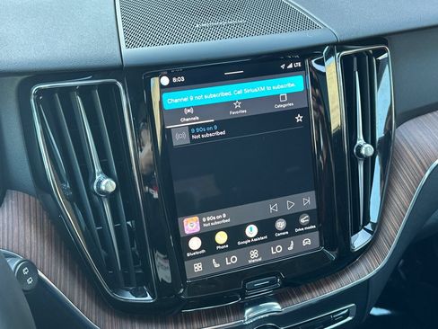 Certified 2024 Volvo XC60 T8 Plus AWD/4WD image 21