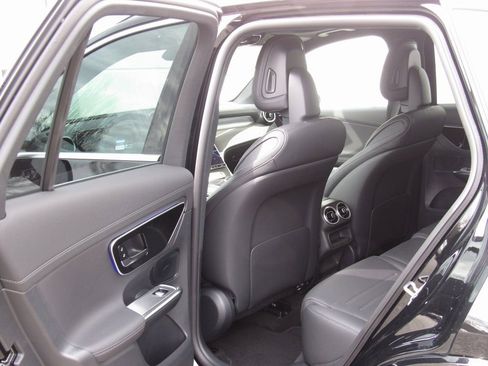 New 2025 Mercedes-Benz GLC 300 4MATIC image 15