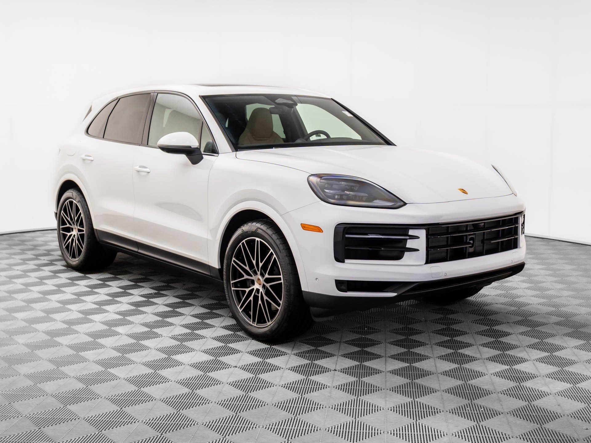 Certified 2026 Porsche Cayenne AWD/4WD image 6