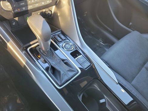 New 2026 Mitsubishi Eclipse Cross SEL image 33