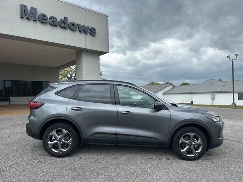Used 2025 Ford Escape ST-Line Select AWD/4WD image 8