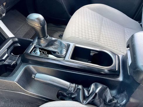 Used 2021 Toyota Tacoma SR w/ SR Convenience Package RWD image 15