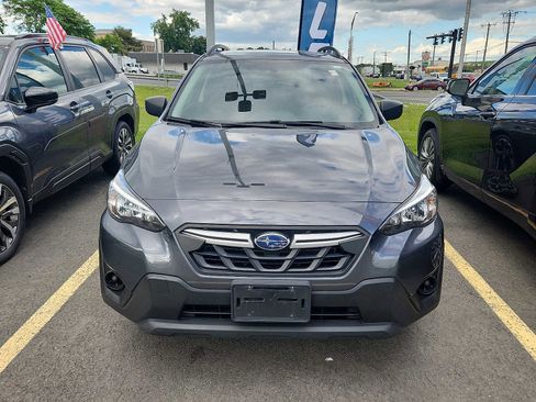 Used 2023 Subaru Crosstrek 2.0i AWD/4WD image 2