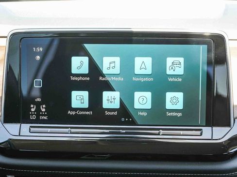 Certified 2026 Volkswagen Atlas SE FWD image 14