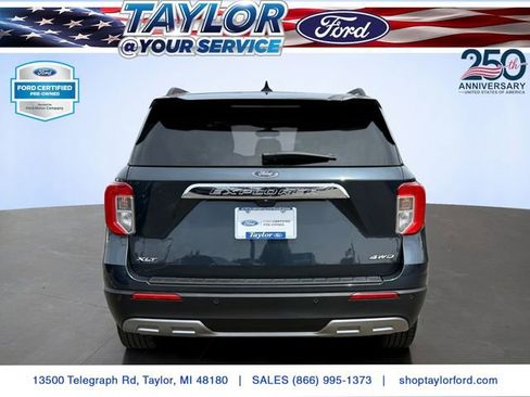Certified 2024 Ford Explorer XLT w/ Equipment Group 202A AWD/4WD image 4